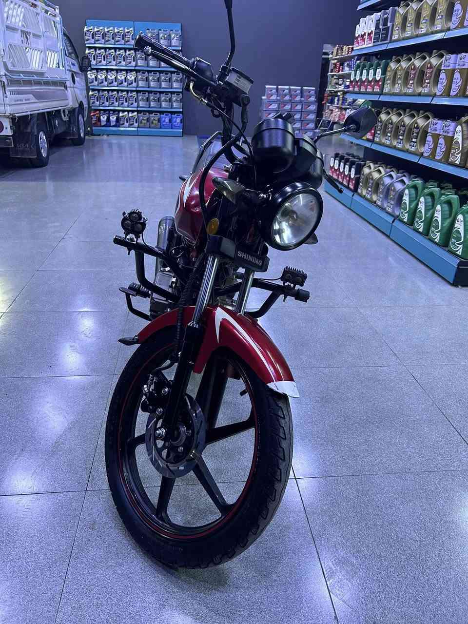 دراجة شاينيگ كلش نظيف رقم كركوك شرط التحويل دراجة محركها ما مفتوح كلشي علي البلادي مكاني كركوك الشراي يتصل ***********
