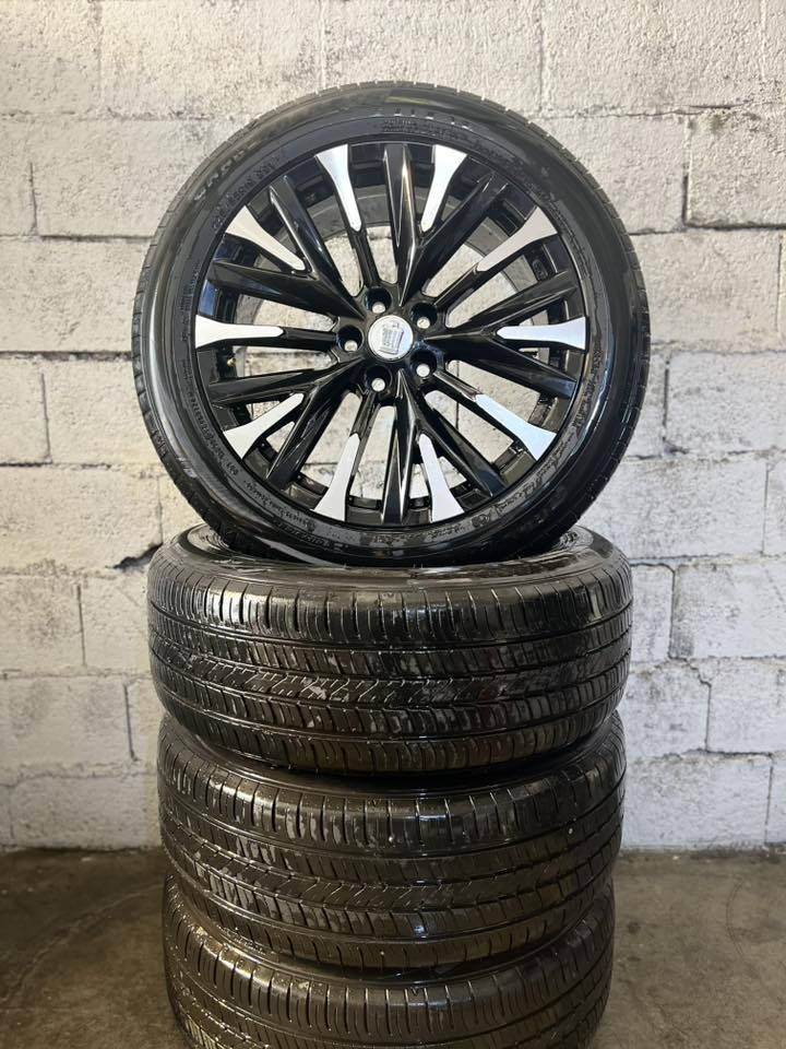 تخم ويل تاير مال كراون. قياس ١٩ لبيع  او مراوس واتساب ***********
