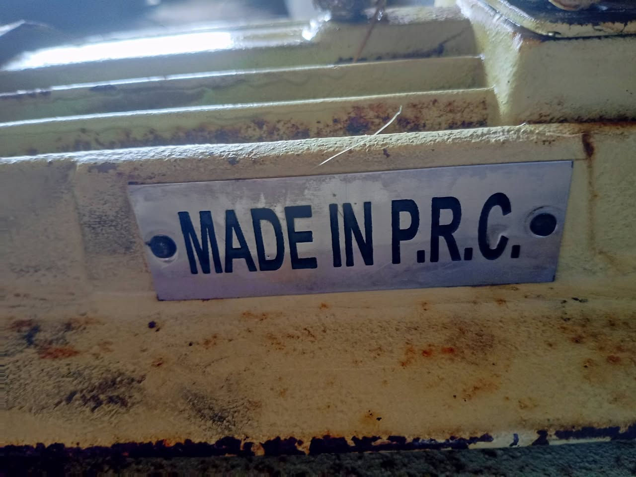 السلام عليكم ماطور 4 حصان ثري فيز دورة 3000 السعر 150 ملفوف ضمان الفحص يتوفر خدمة توصيل 🚚 
***********📞
