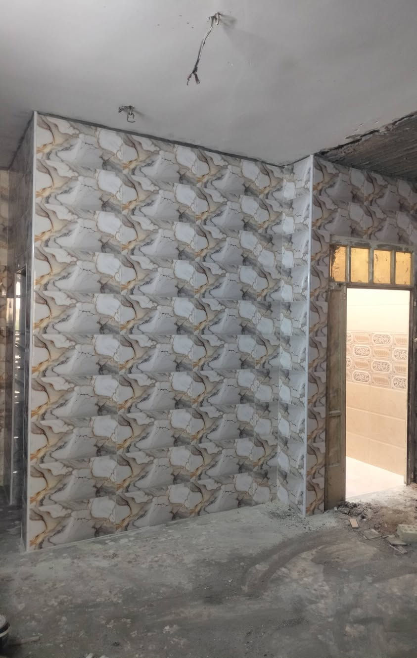 السلام عليكم خلفة مصري سرميك بورسلين وكاشي ومرمر ودرج شغل درجة أولي واسعار مناسبه  *********** ب وتس
