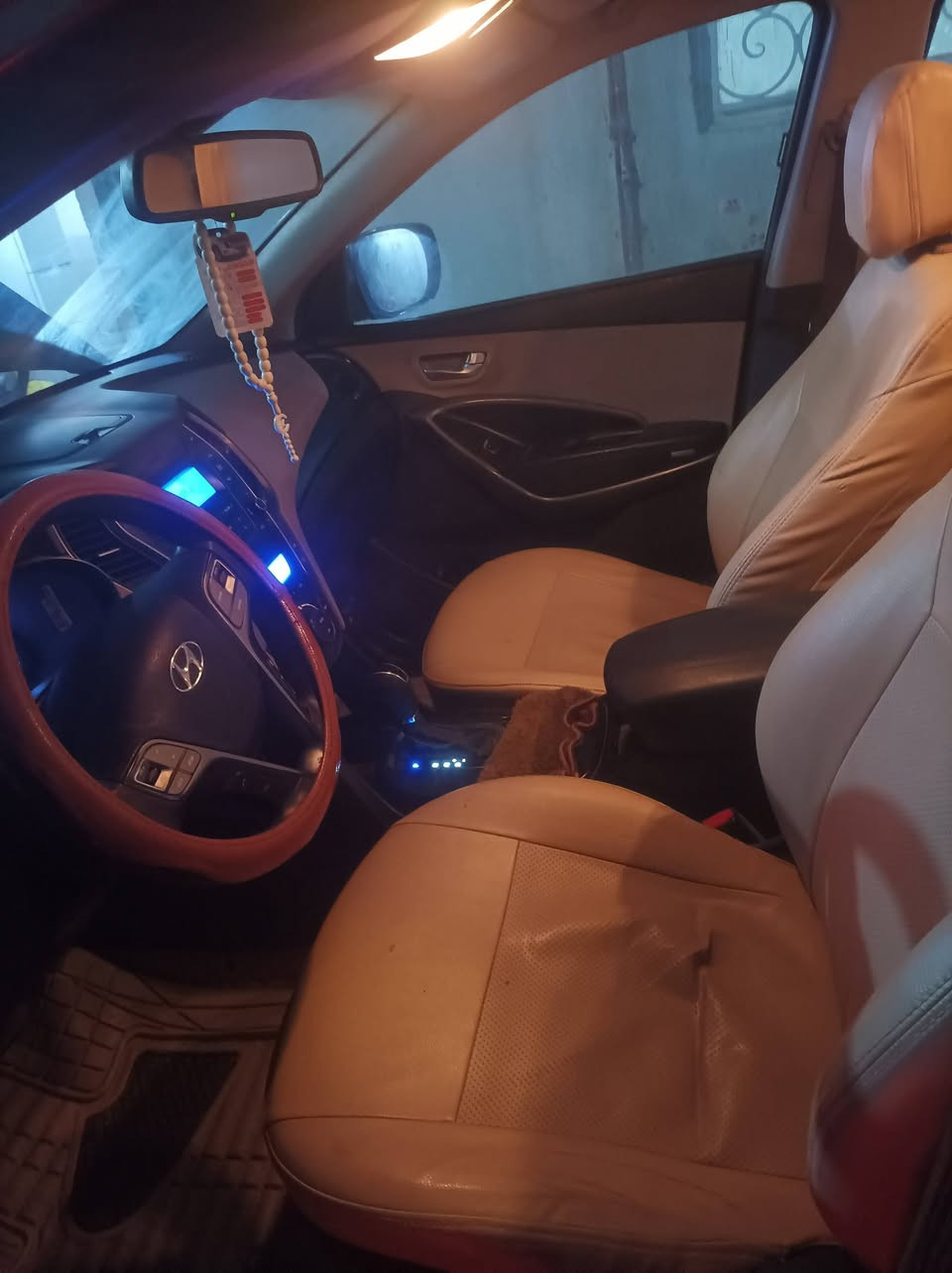 سنتافيه للبيع موديل 2013 نص فول العنوان حله جبله حي لعمال قرب نصير ابو السواق  السعر 160 وبيها مجال بسيط الاستفسار 
رقم الهاتف ***********
