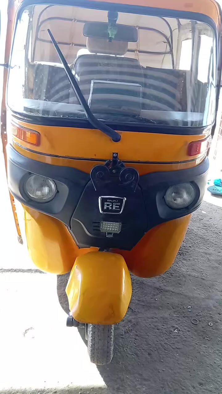 تكتك البيع موديل 20 اوراق أصولي كفاله عامه  بس دوس خياسات باقي كفاله عامه سعر 6100 بي مجال قليل  عنوان بابل الحمزه الغربي رقم ***********
