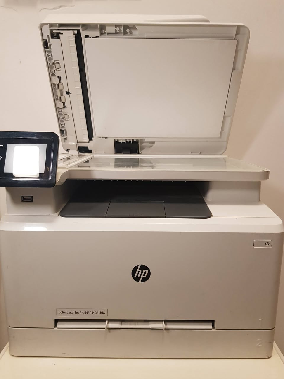 السلام عليكم 
متوفر طابعة Hp M281fdw مستخدم  
طباعة واستنساخ ملون 
حبر باودر ليزري 
طباعة وجهين 
السعر 175 الف 
متوفر خدمة التوصيل الي جميع المحافظات
***********
