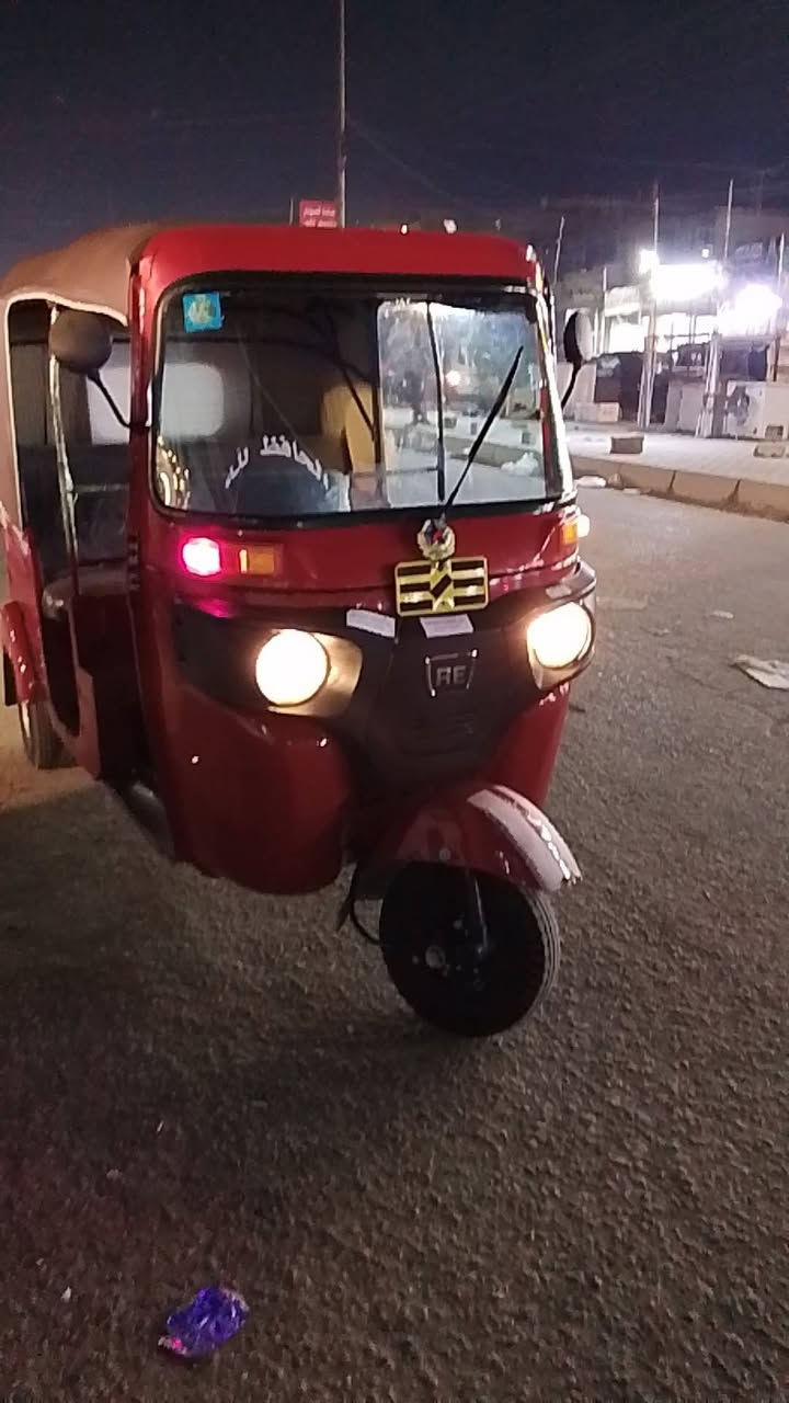 السلام عليكم تكتك 20 شهر 12 مكينه لا تنقيص ولا تبخير بس دوس رقم وسنويه نكليزي مكان   الحسينيه مال راشديه 
***********
