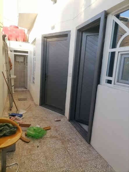 سلام عليكم اكو حداد هذا شغله درجه اوله وكلشي يشتغل كيسبان ابواب دروجه شبابيك مسقفات جملولنات كلشي   ويخاف الله وشغله أكثر من روعه اتمنى دعمكم اله تره يستاهل انصحكم تشتغلون عنده اني اشتغلت عنده وشغله فدشي جربوه وشوفو وهذا رقمه  ***********اسمه ابو محمد
