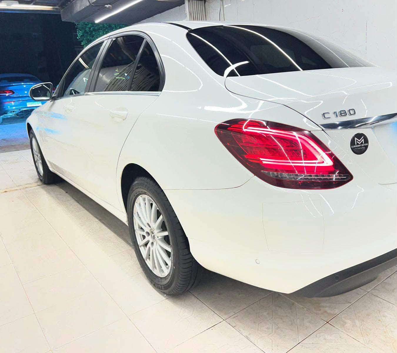 Mercedes-Benz C180

  Model 2020 

  ONLY 23 .000 k,m 

   Like zerooo 👍

__السيارة بحالة الزيروو 

__دهان المصنع بالكامل 💣

__ صيانات منتظمة في التوكيل👌

__ طبقة حمايه بروتكت مي بالضمان 

__ طقم كاوتش جديد لسه راكب 

__للإستفسار يرجي الاتصال 

_ 01005855463
_01001310359
_01013200048

📌📌العنوان 220 شارع الحجاز مصر الجديدة معرض المنياوي موتورز


**إذا كنت صاحب هذا الإعلان وتريد حذفه لأي سبب، رجاءا أرسل رسالة إلى الدعم الفني**