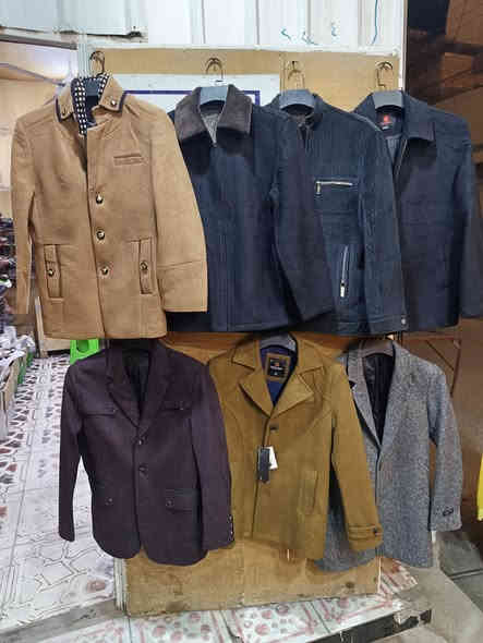 كوت رجالي باله
قمصله رجالي باله 
العنوان الماجديه شارع الملعب 
قرب السوق محل ابوذر 
***********
