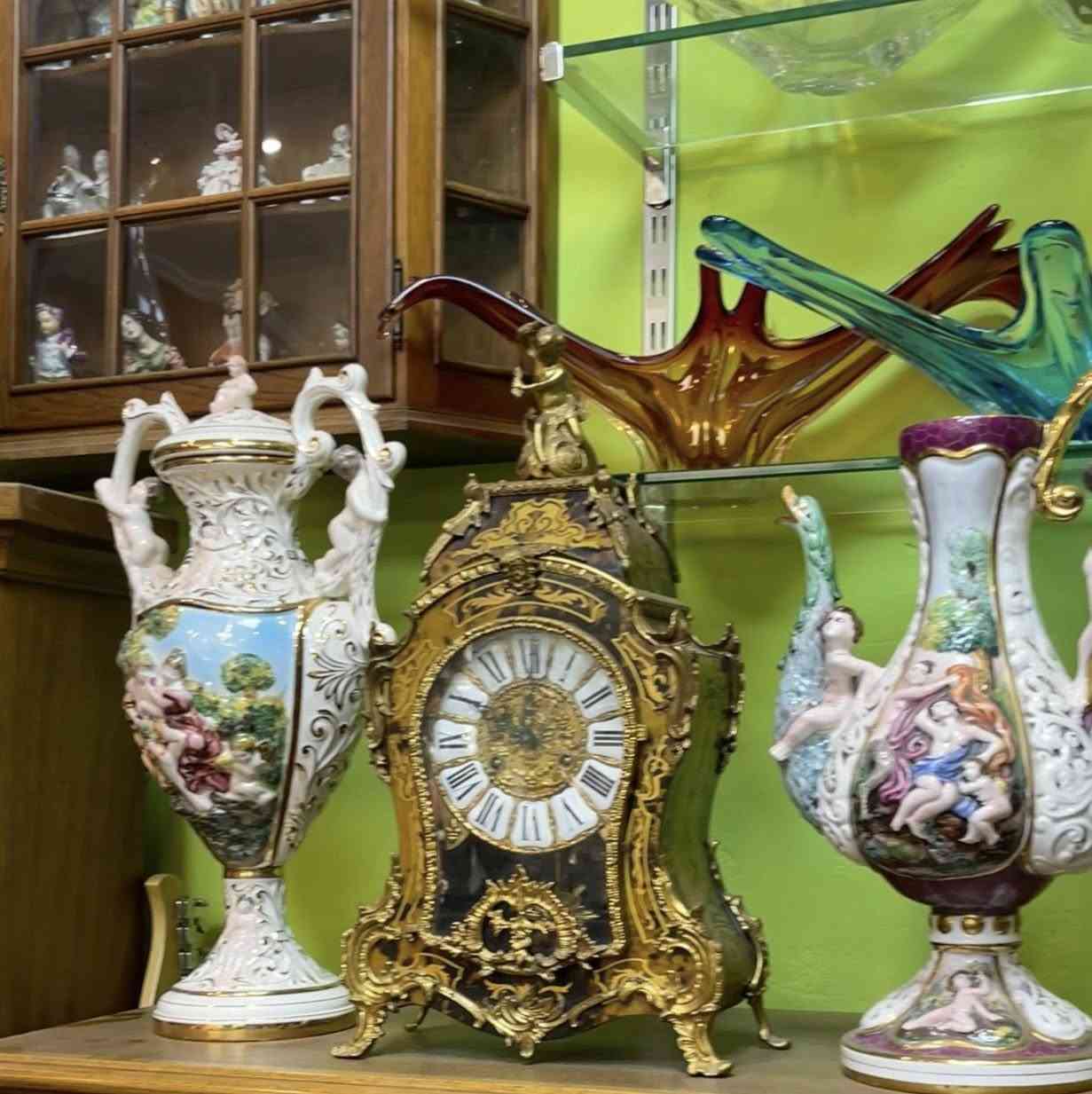 انتيكات قديم مع الاختام
مزاد على تيكتوك ساعة 9 مساءآ 

https://vt.tiktok.com/ZS9RNsJVUuwLH-6KF4f/


**إذا كنت صاحب هذا الإعلان وتريد حذفه لأي سبب، رجاءا أرسل رسالة إلى الدعم الفني**