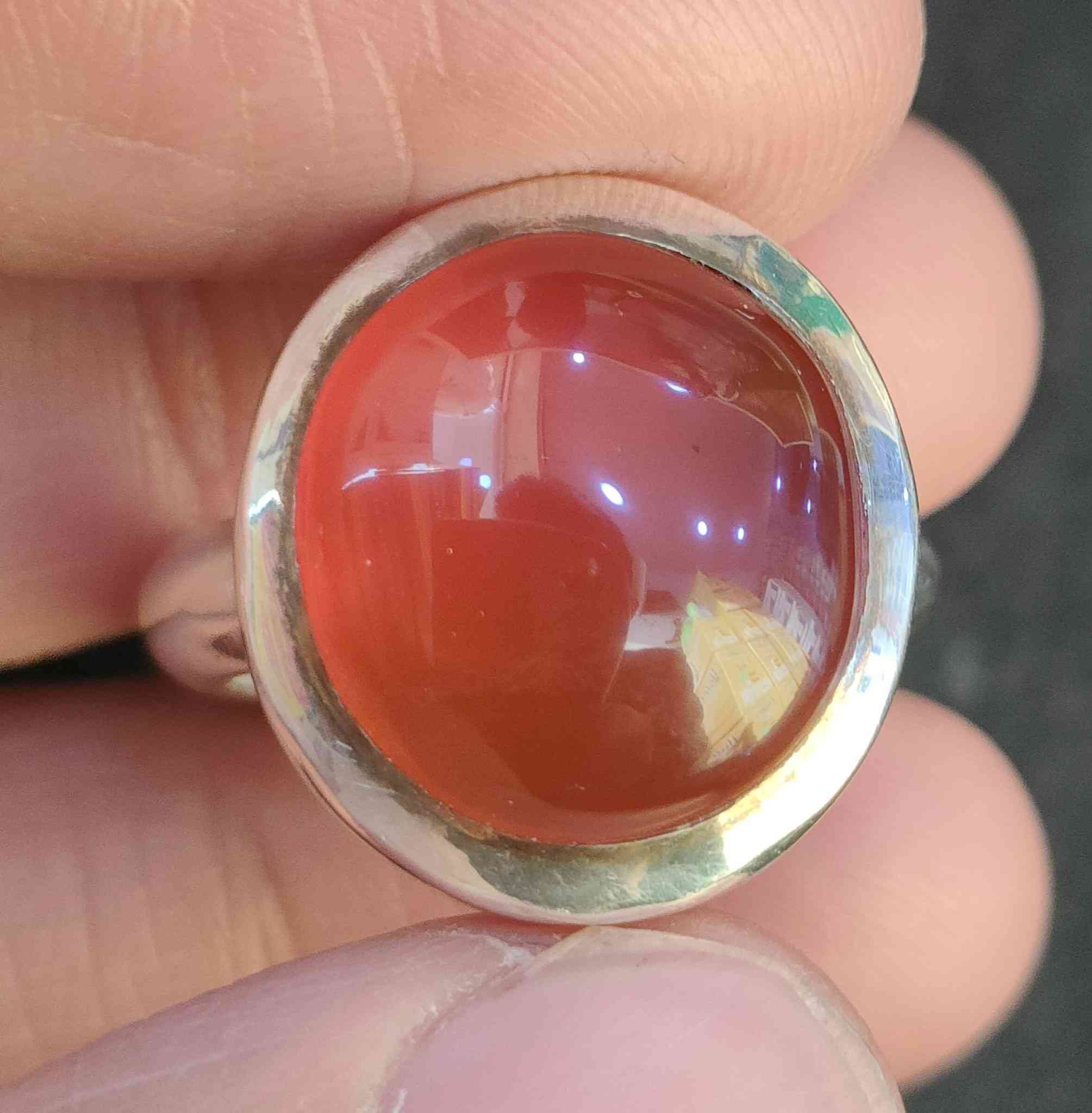 الي يحب يحجز يراسلنا على الواتساب  ( *********** ) 
او التواصل على الخاص 
اهلاً وسهلا ومرحبا بكم 

💯 خاتم بحجر العقيق اليماني الأصلي 💯
💢 ذات مظهـر وجـودة ممتـازة  💢
⭐  قـطـعـة تسـر النـاظـريـن  ⭐
✨ صياغة يدوية جميلة    ✨
💫 يـتـوفر خـدمـة تـوصـيـل لجـمـيـع مـحـافـظـات الـعـراق 💫

فضل التختم بالعقيق 
عن الحسين بن علي عليهما السلام قال: قال لي رسول الله صلى الله عليه وآله و سلم " يا بني تختم باليواقيت و العقيق فإنه ميمون مبارك و كلما نظر الرجل فيه إلى وجهه يزيد نورا ً و الصلاة فيه سبعون صلاة )،
