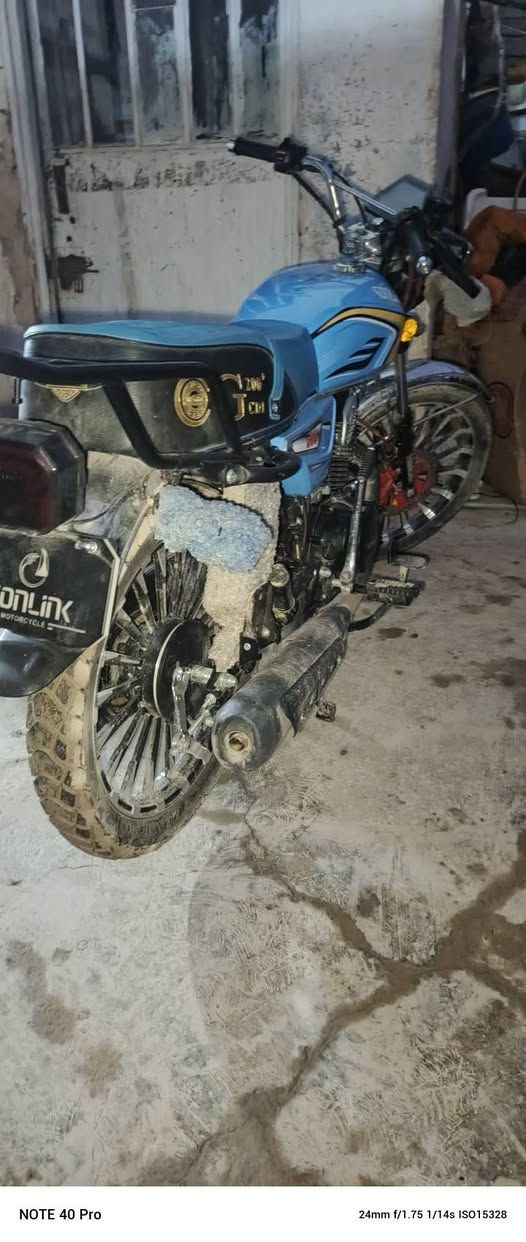 السلام عليكم دراجة 2025 مكاتبة فقط كهربائيات كلهة شغالة صار شهرين من مشدودة السعر 900 وبيه مجال المكان سامراء الستفسار على الرقم ***********بصمات وسويجات 2
