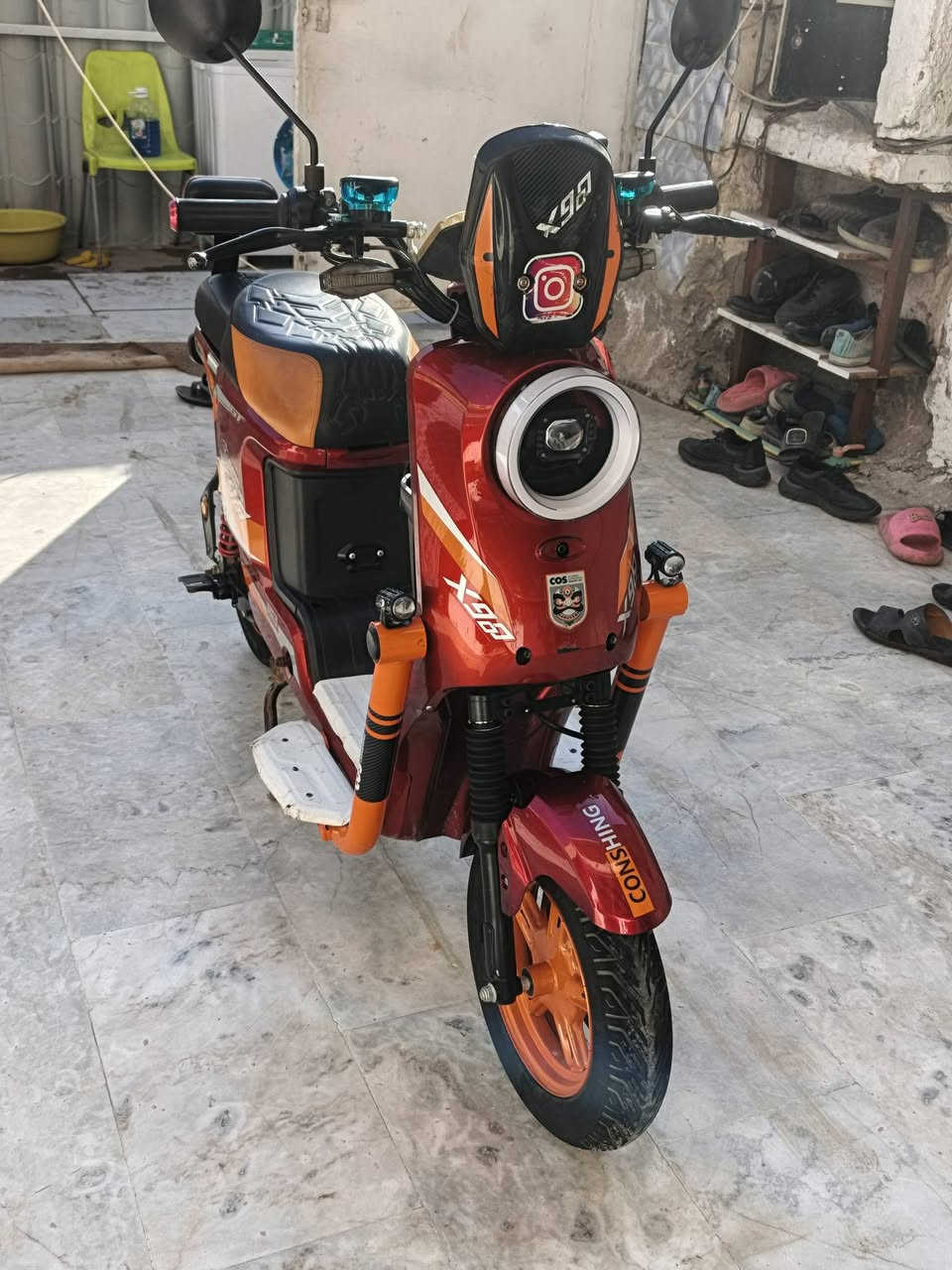 السلام عليكم دراجة شحن لبيع الدراجة حلوة وما مستخدمة هاي ٥بضاريات
الملف ألفين واض بضاريات 32امبير اهواي مواصفات دك وستفسر أكثر 
بعد بيهه الرقم *********** وموجود وتساب السعر خاص
