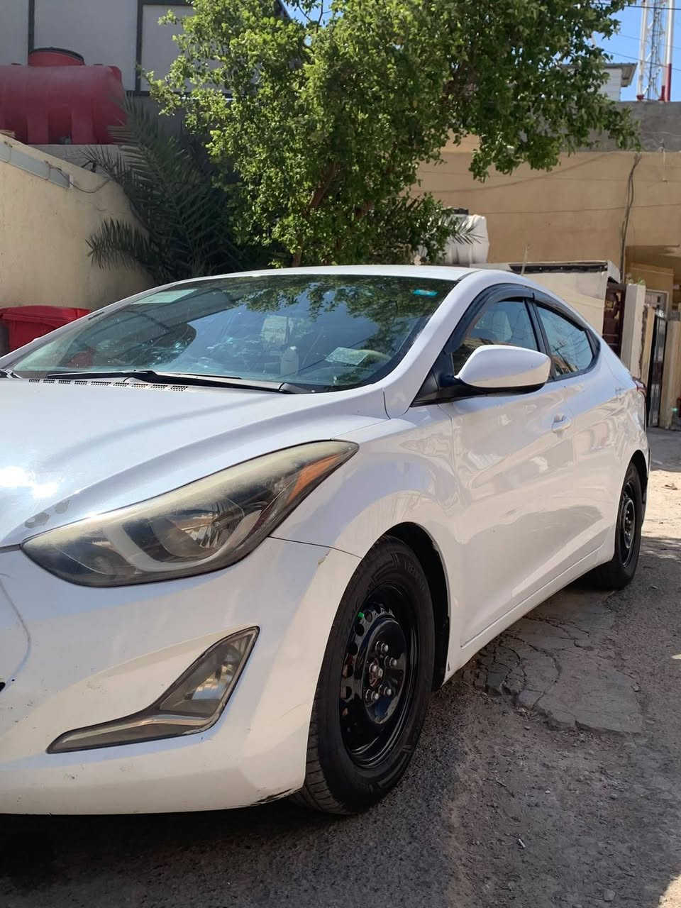 السلام عليكم النترا امريكي موديل ٢٠١٥ 
رقم بغداد الدولي بسمي 
كير مكينه نضيفات 
صدر ٥٠بل ميه 
حادثه قطعتين بارد بدون تبديل جاملغ وربع البنيد
داخلها نضيف 
السعر ١٠٧ وبيها مجال 
عنوان بغداد البنوك
هاتف ***********
