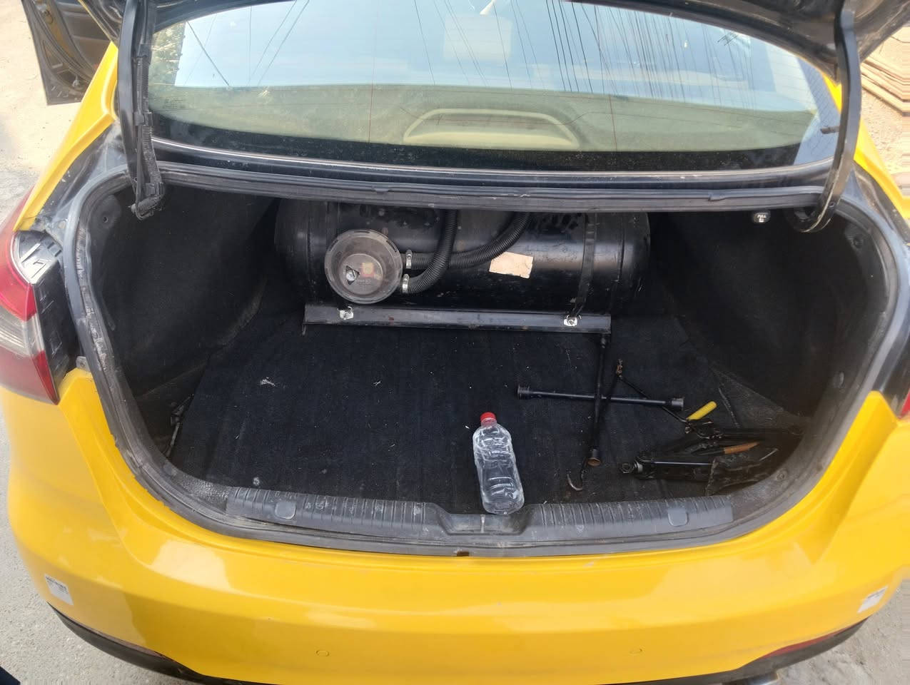 السلام عليكم موديل 15سعر97،.     ***********
