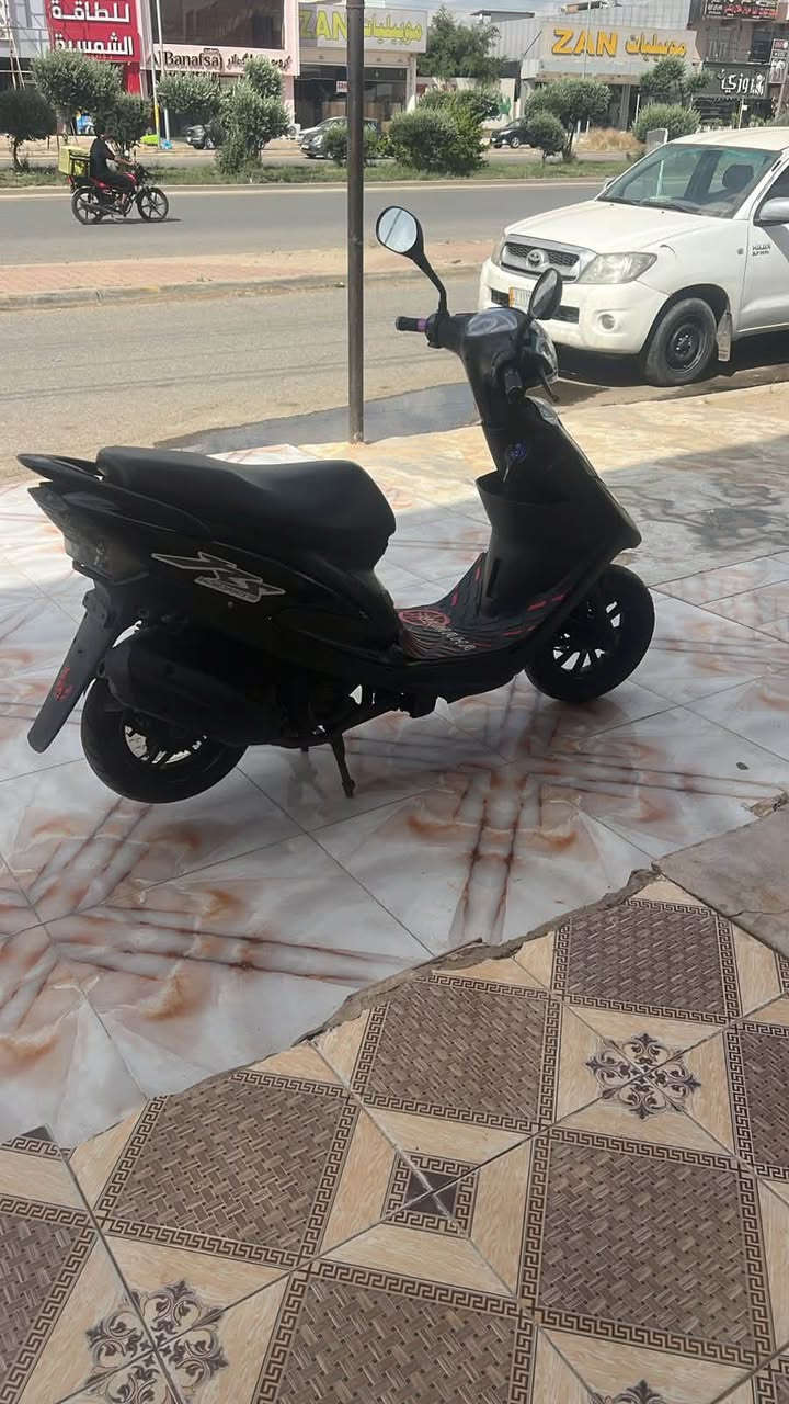 السلام عليكم
ماكس عدله للبيع
بوشه ٥٥ معدل ١٢٠ 
دراجه نضيفه سعر ٥٧٥الف وبيها مجال 
***********
