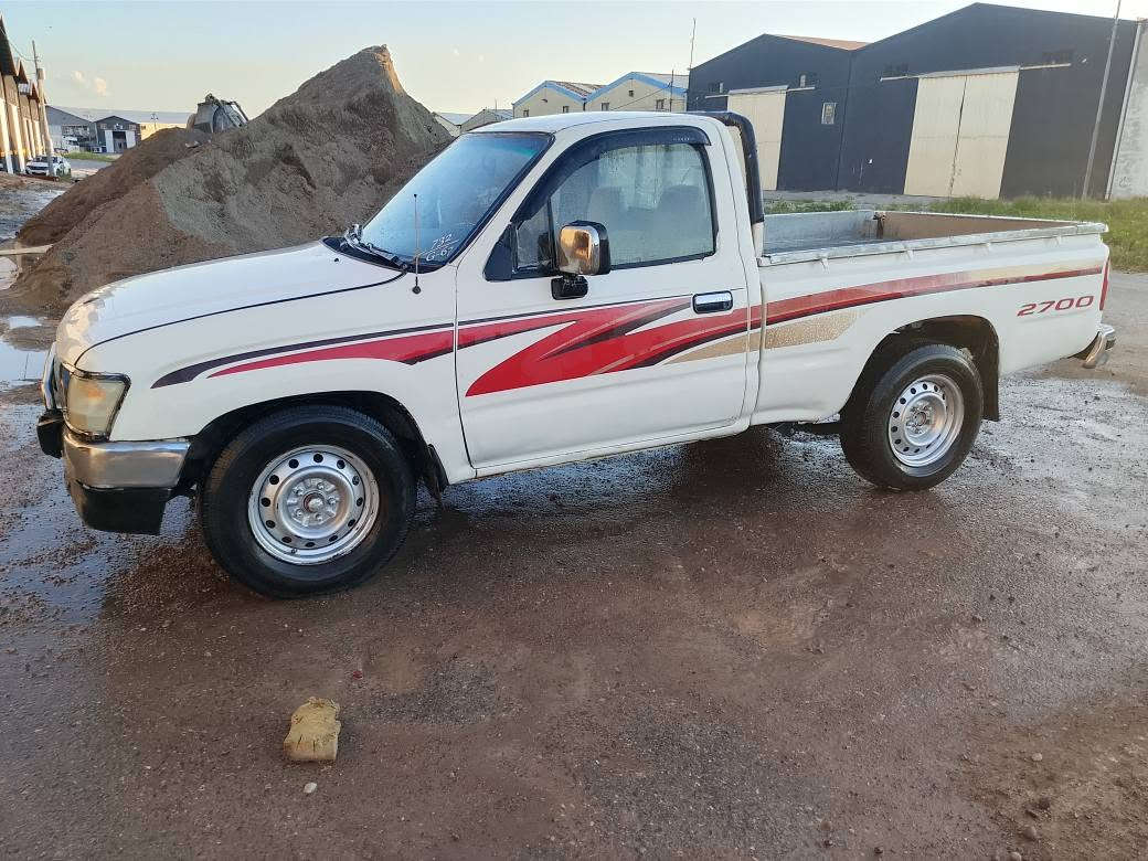 بيكب ارنب
1999
كيراكسل شرت
مكينة يةك تؤز بوخارى هةية 
كارةباى هةموبةسةرت
كيج بةنزين حةماوة هةموى ئيش دةكا 
شانسى لؤك لؤك
4تاية تازةبةستراوة
يةك سةربؤناوئيش
شوين هةولير
سعر38مجال
*********** أربيل, العراق
