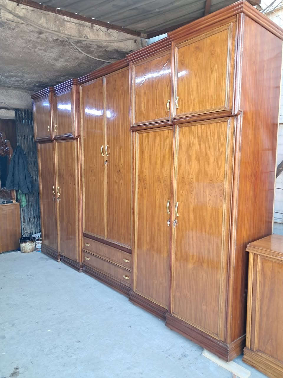 يعلن معرض الموسوي عن وجود غرفه نوم موديل ثلاجه داخل وخارج صاج ضهر جرجوبه دنك زان مصري حجل زان مصري ونقش زان مصري الغرفه نظافته 95بالميه فول تسكام اي استفسار خاص او الاتصال ***********
***********واتساب
