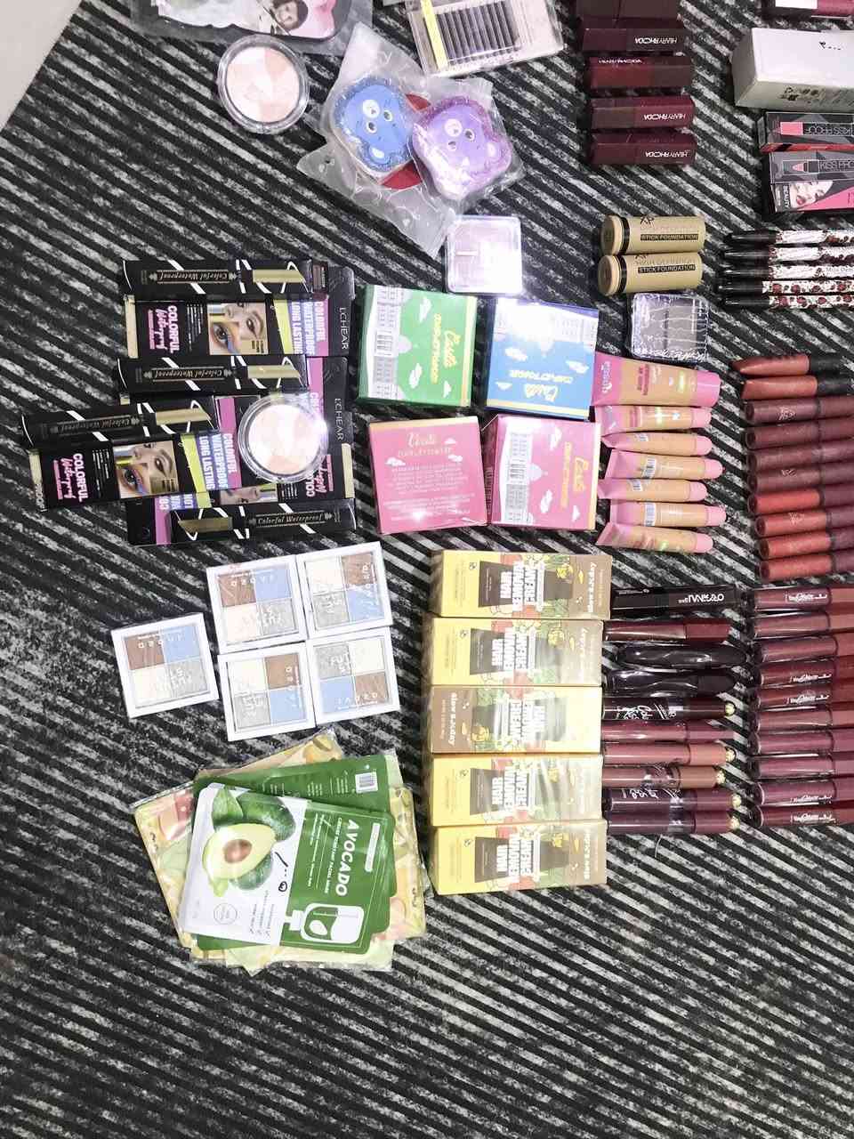 شلعة مكياج ١٠٠ قطعة بسعر ٣٥ واصل


**إذا كنت صاحب هذا الإعلان وتريد حذفه لأي سبب، رجاءا أرسل رسالة إلى الدعم الفني**