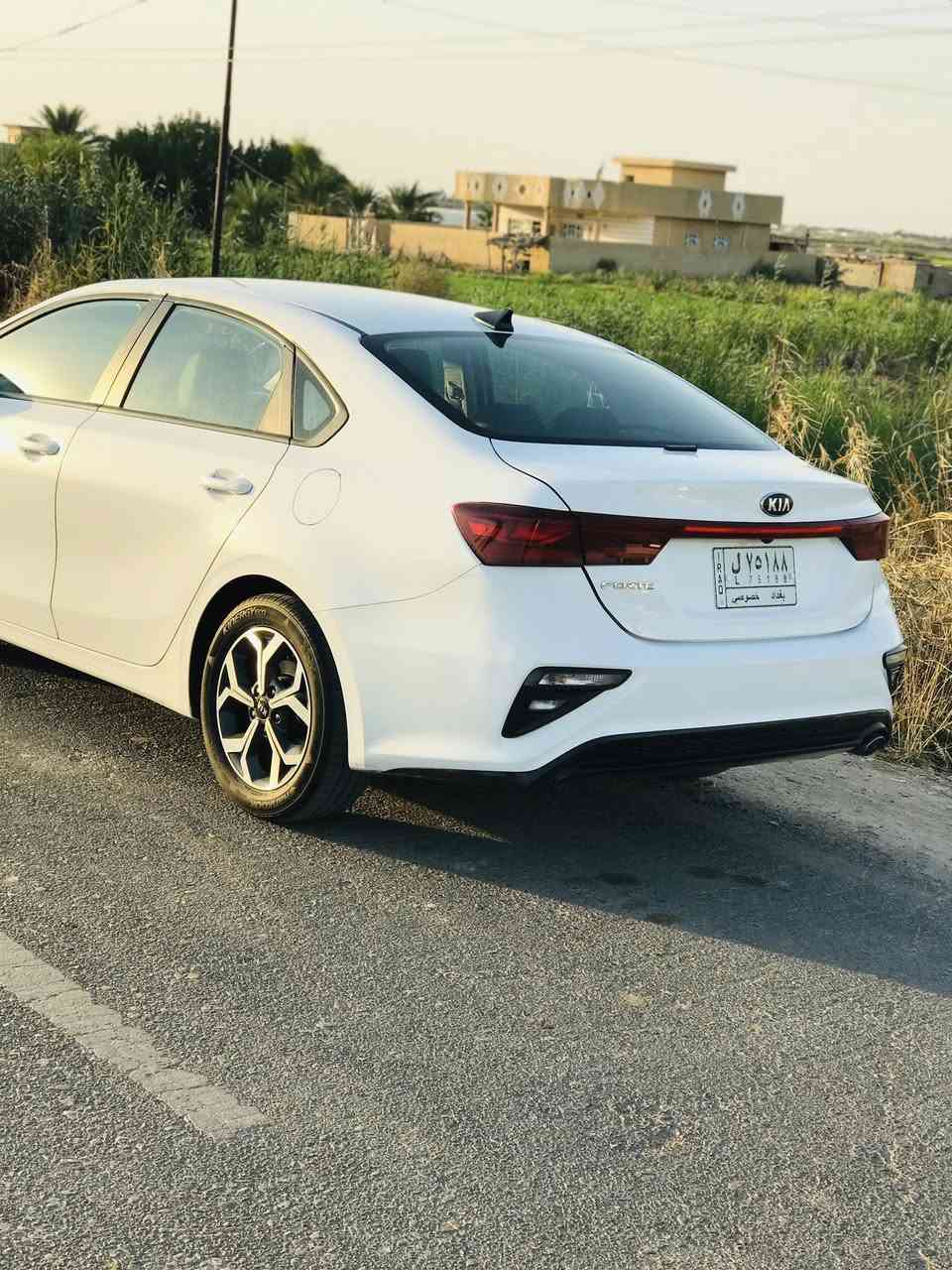 السلام عليكم...كيه فورتي2021
وارد امريكي الحادث امامي بنيد نفسه  +قطعتين صبغ

الجاملغ الامامي اليمين و والايسر  بدون دواخل 

محرك 2000 دوش ،كير ATالسياره ماشيه 58تحويل ثاني يوم

 مكان السياره واسط - كوت ***********

 السعر125$ وبيها مجال
