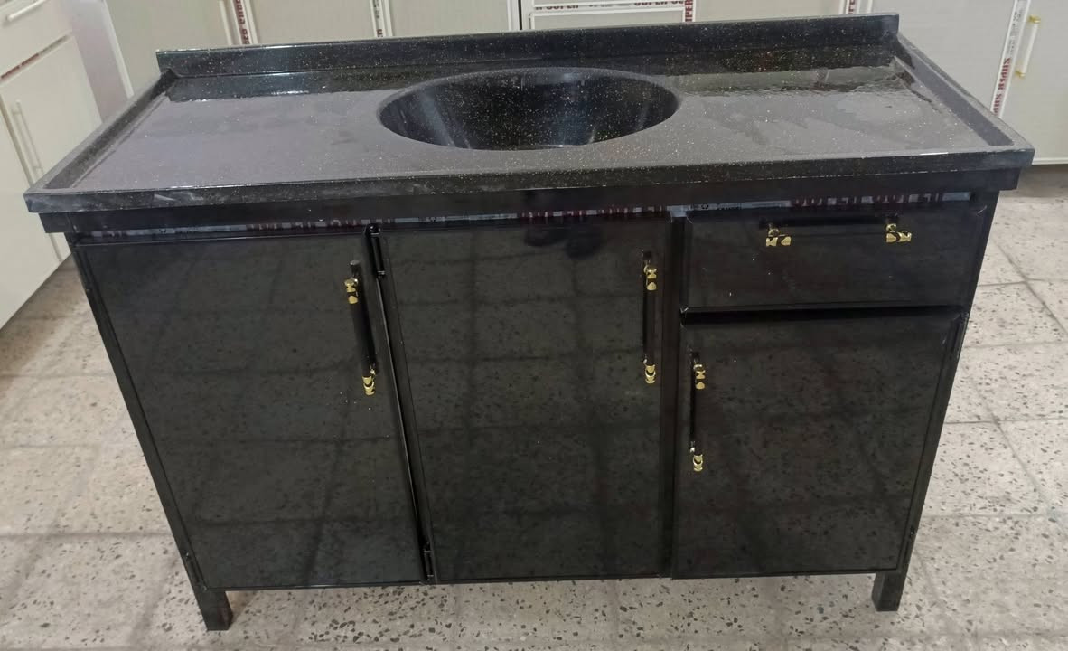 سنك متر و 30 جديد سعر ١٣٥
كاونتر مترين والسنك متر و 30 شغل مضبوط سعر ٣٥٠
***********.                                       اكو توصيل
