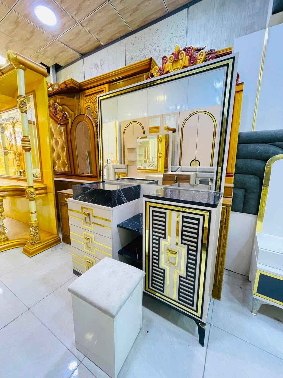 غرفة نوم ***********البيع 🥰🥰
