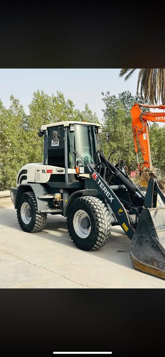 شفل تريكس الماني حجم TL120 موديل 2012 مرقم كامل اربيل فول مواصفات 3 كير مكان بغداد
***********
