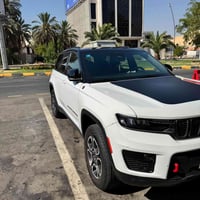 جيب ترايل هوك 2022 للبيع  رقم بغداد وارد أمريكي ماشيه حاليا 36 الف ميل...