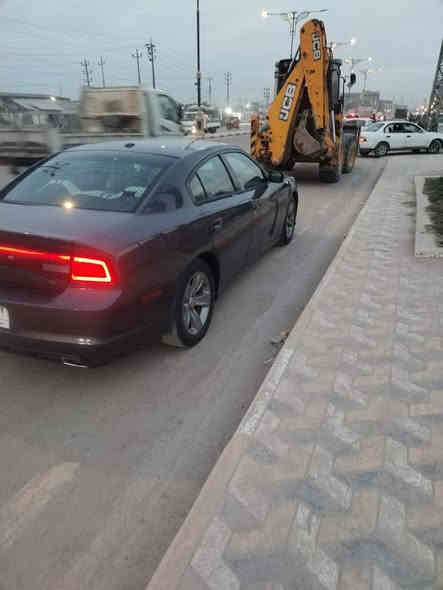 السلام عليكم جارجر  مكفوله من لضربه 14 مسجله 15 مصبوغه لجماليه
مكينه وكير وحداديه وتخم تاير جديد وتبريد ثلج وكهربائيات كله شغاله  
السعر \125
الرقم 
***********
