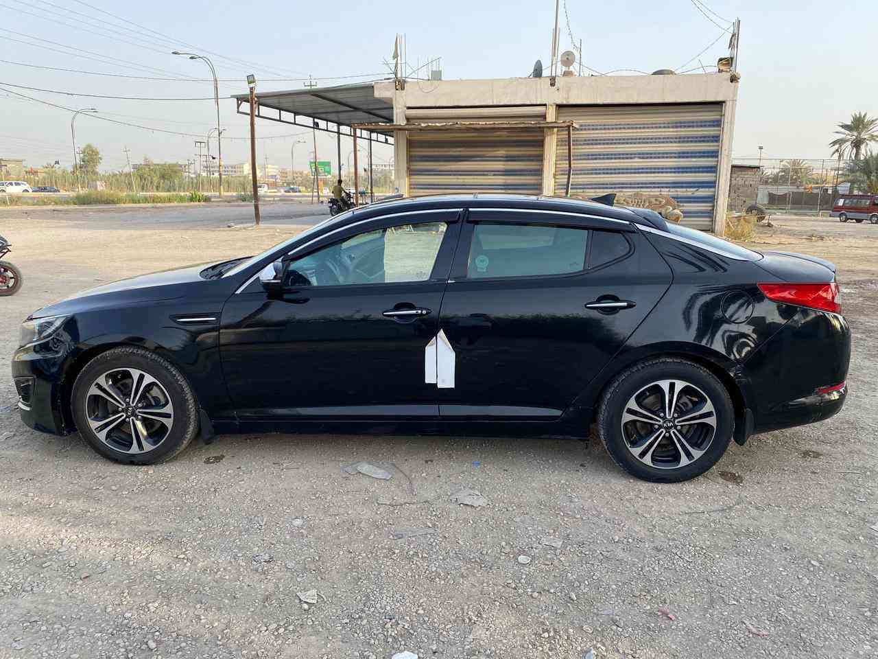 اوبتيما 2013 وارد امريكي 
السيارة فول مواصفات 
بصمة دخول ذكي 
فتحة سقف بانوراما 
السيارة بيها 5 قطع صبغ تنباع حزام 
القمارة والتكم والابواب سليمات 
السيارة ب100 وبيها مجال 
مكان السيارة بل حلة 
للتواصل ***********
