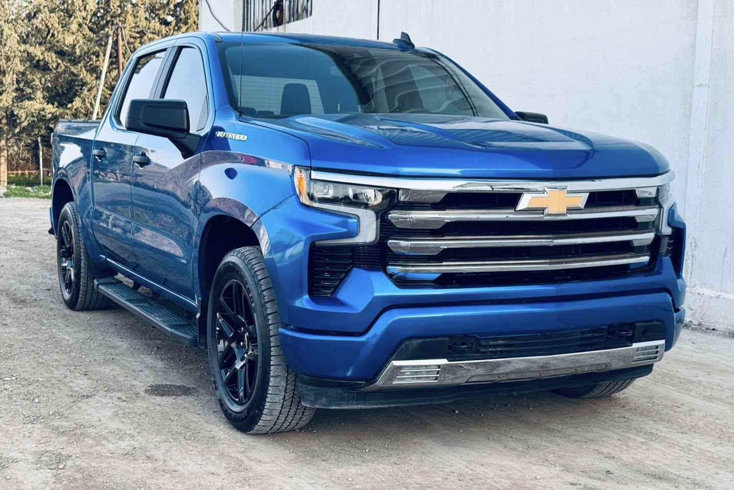 سلفرادۆ مودیل ٢٠٢٤ مکان سلیمانیە سعر ٢٦٨
***********
