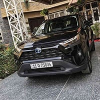 راف فور 24 XLEبريميوم🔥 وارد امريكي لون اسود ملكي .. فتحه ..كشن كهرباء ...