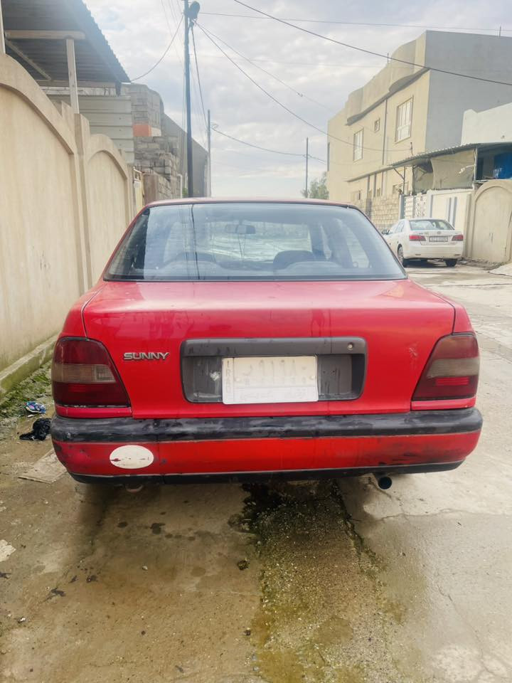 نيسان صني
موديل 1992 
اللون احمر غير محدد 
كير ومحرك شرط (مال كصه ) 
طخم امامي وخلفي جديد 
بدون دواخل 
دوشمه جديده 
رقم نينوى ألماني 
سنويه لي 2028
كوبون بانزين بيها 
لايوجد عليها اي غرامات 
شرط التحويل 
السعر 30$ وبيها مجال قليل 
للتواصل ***********
              ***********
