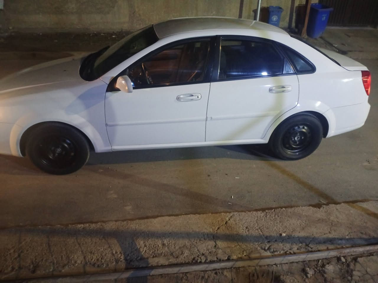 السلام وعليكم اخوان اوبترا خليجي بدون صبغ موديل 2011 كير محرك صدر تبريد كلها شغاله العنوان العامريه شارع العمل الشعبي السعر 90 وبيها مجال قليل ***********
