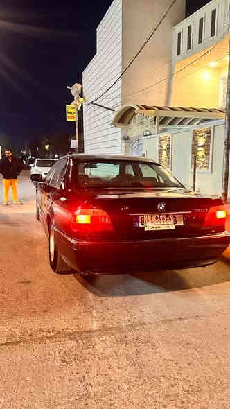 سلام عليكم
بيئم موديل٩٨.   744.   سعر80$. بيه مجال
سياره حلوه حيل ترايه. مكينه. كير تبريد تخم تاير. 
جاهزه ٢٤حبايه سياره فول موصفات 
برغي ما نكصه مكاني بغداد حريه ***********
