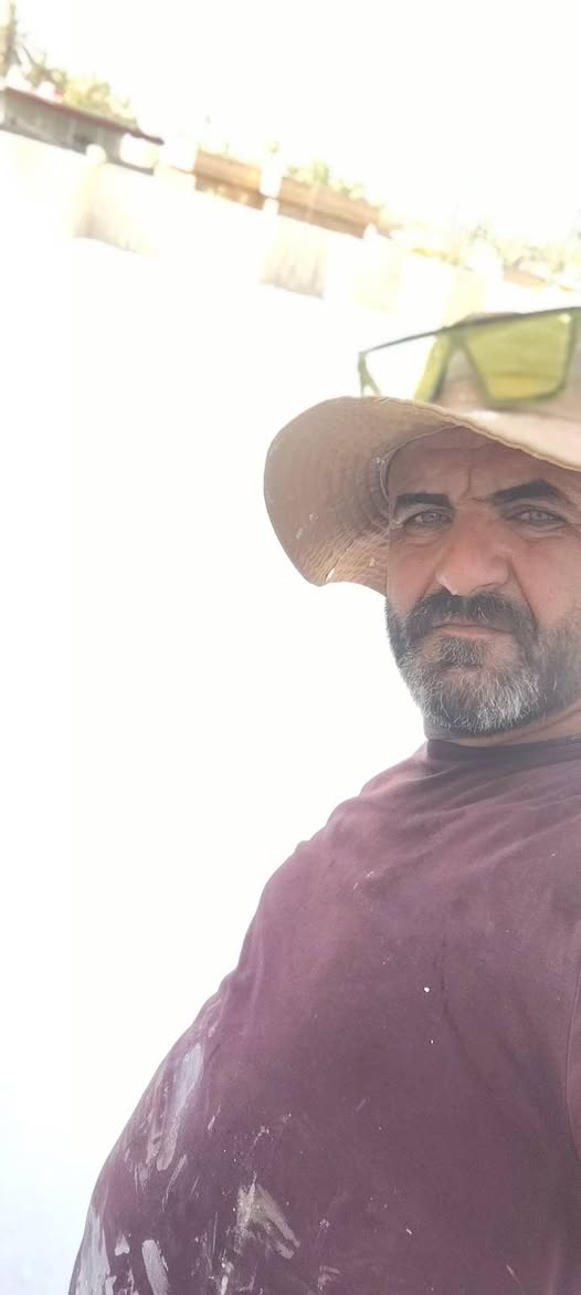تم إنهاء تنضيف السطح وغسله وعمل ماده عازلة للسطوح مقاوم للمياه والرطوبة وعازل        
تعبت من الرطوبة؟ تعاني من حرارة الصيف وتسربات الشتاء؟
ويــا أركان الحيالي للمواد العازلة الحل صار أسهل وأضمن!

نوفر أفضل مواد العزل الحراري والمائي لحماية البيوت والمشاريع من الرطوبة، التشققات، وتسربات المياه، بجودة عالية وأسعار مناسبة.

✅ عزل أسطح وخزانات
✅ حماية من الحرارة والرطوبة
✅ مواد أصلية ومضمونة
✅ خدمة واستشارة فنية

لا تخلي الرطوبة تضر بيتك أو مشروعك...

أركان الحيالي للمواد العازلة
الجودة اللي تدوم... والحماية اللي تثق بيها.

📞 ***********
📞 ***********
