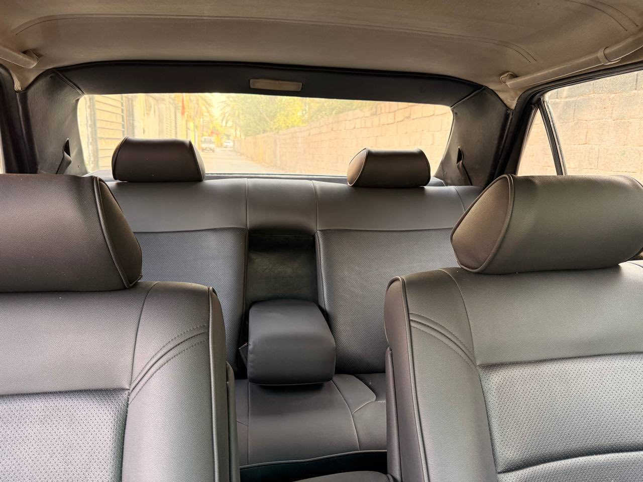 مرسيدس 300SE
موديل 1986 للبيع رقم بغداد
 تحويل ثاني يوم السياره مصبوغه عام
مكينه وكير بلادي.

بابل مشروع المسيب 
للاستفسار الاتصال على هذا الرقم (***********)
