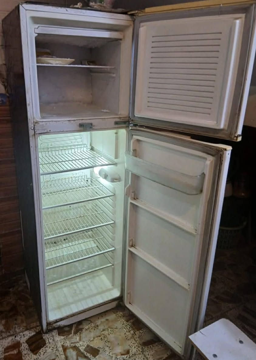 ثلاجه مستعمله. بيع مستعجل

 الطول متر ونص.. 
العنوان بغداد مدينه الصدر.. 

سعرها 150الف وبيها مجال.. 
اليريد يشتري خاص..


**إذا كنت صاحب هذا الإعلان وتريد حذفه لأي سبب، رجاءا أرسل رسالة إلى الدعم الفني**