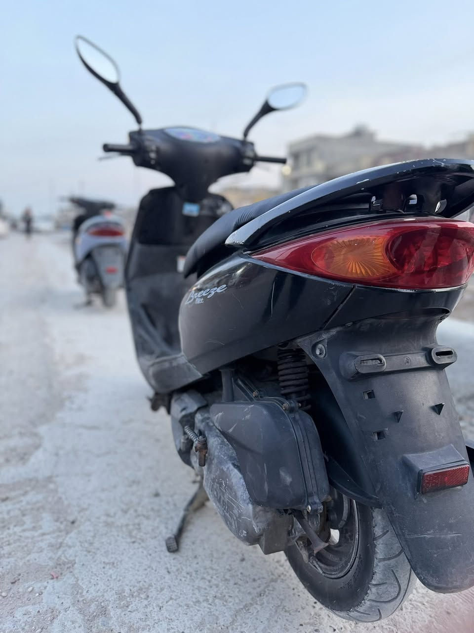 السلام عليكم دراجه اكزز البيع دراجه اي نقص ما بيهة مكفوله من كلشي سعر ٧٠٠وبيهة مجال واني خادم مكان مدينه الصدر رقم هاتف ***********
