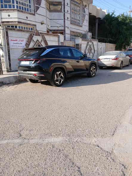 سلام عليكم هونداي توسان للبيع وارد أمريكي فول مواصفات لمتدت هايبرد موديل ٢٠٢٤ بغداد ***********
