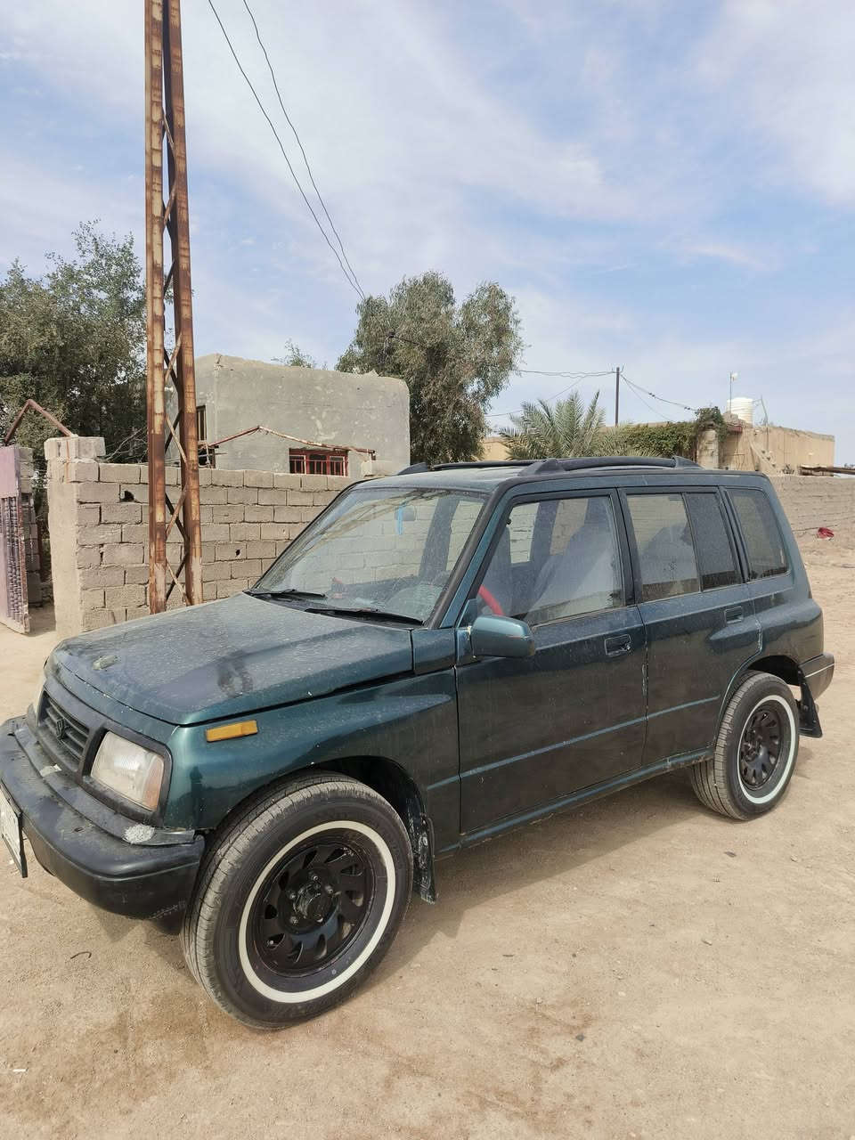 سيارة زازوكي للبيع موديل 94 رقم نجف سنويه صاقطه سيارة حلوه مال جناي محرك وكير ابلاديات محرك نظيف كير أوتوماتيك تخم تاير جديد قبل سبوع شادهن وداخله حلو ونظيف سعره (~38~) وبيه مجال قليل مكان واسط كوت ناحية جصان اني مكلف بلنشر وهذا رقم راعيه ~{ *********** }
