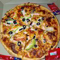 عروض العيد كنتاكي وجبه ب 5000 بيتزا الحم صغير ثنين ب 5000 بيتزا وسط بس...