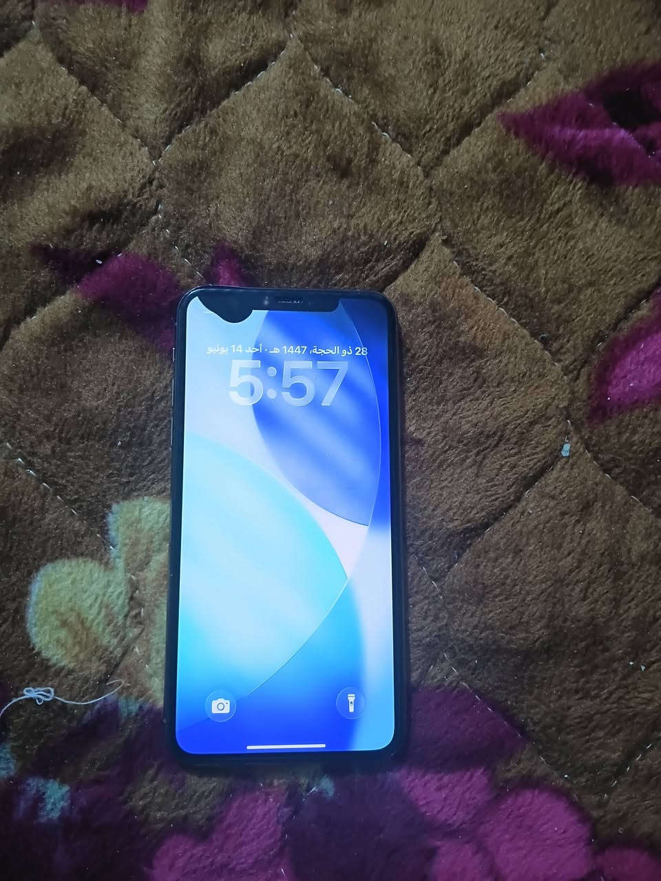 ايفون ١١ برو ماكس ذاكره ٦٤ بطاريه تقرا ٧٤ جهاز نضيف مامفتوح سعره ١٩٠ نهايته مراسله واتساب او اتصال *********** مكاني بغداد
