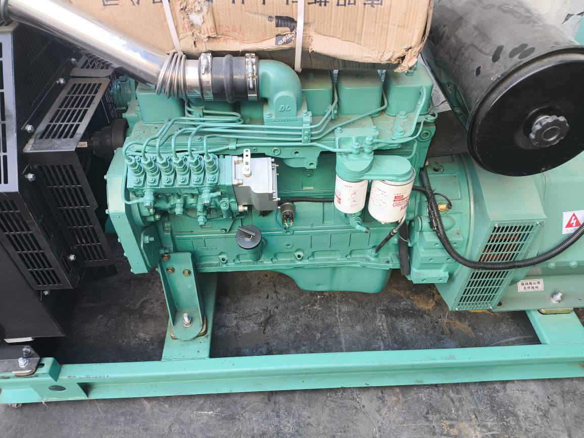 # مولده كمنز 6 سلندر 150 كيفي
شاشه فول اوتو نضام حمايه 
السعر والاستفسار تواصل ***********+واتساب عبدالله المختار 
العنوان اربيل الصناعه الجنوبيه
