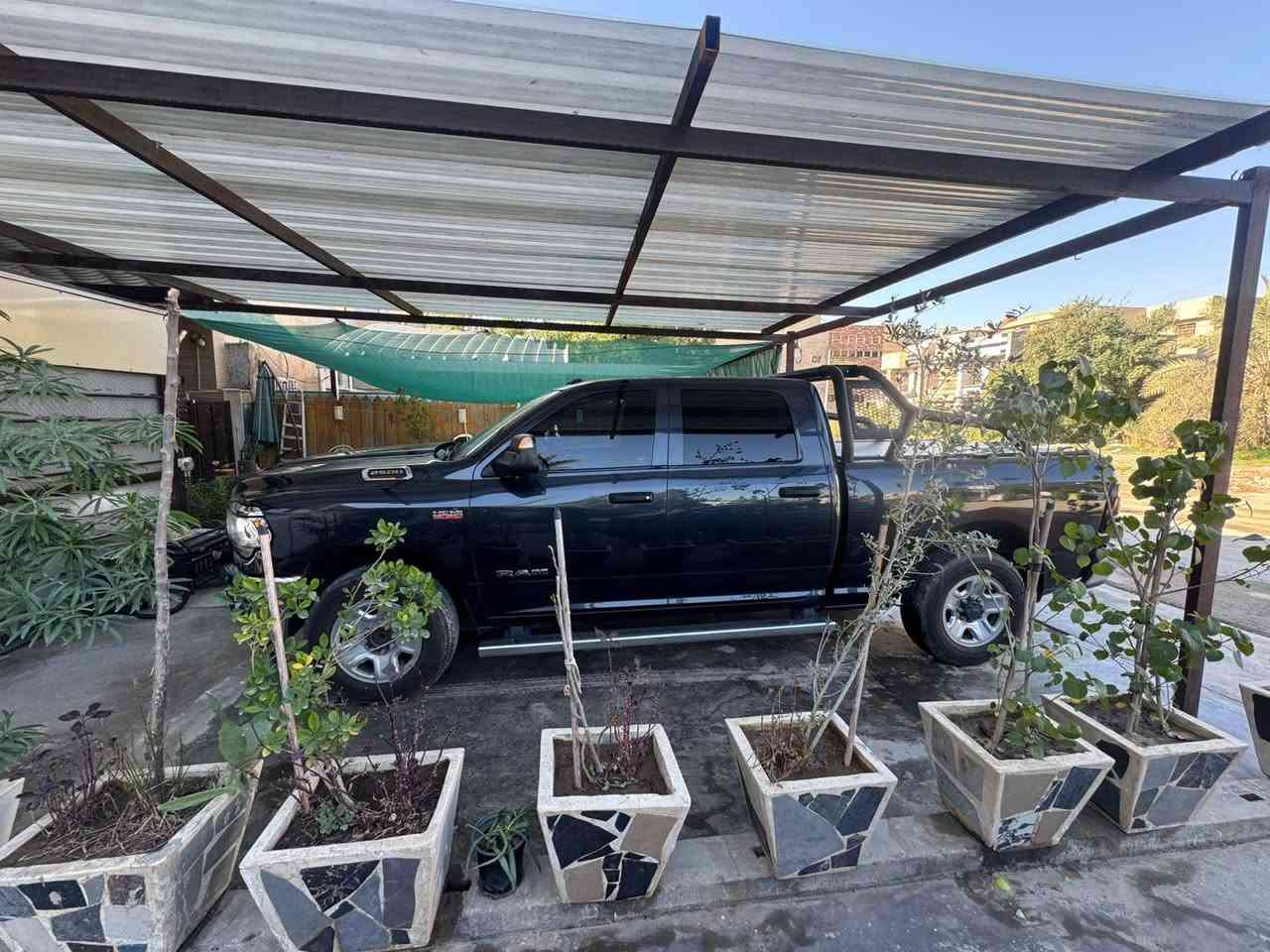 رام. RAM.
موديل. 2020 رقم اربيل  باسمي
كفر بدي غطاء بدي 

تخم تاير جديد دنلوب ياباني 
شاشه جبيره رادارات 
كامره دواره ٣٦٠
غرفه جلد 
نقطه عمياء سياره وضع شركه 
هزله وبراد جديد 
وبيها كتاب تظليل 
محرك. V8. 6.400
فورويل. 4*4
ماشية. 46 الف
باب طويل بدي قصير 
الحادث... 
صفحه شخط 
بدون دواخل مكفوله شاصي ولغد وبدون ايرباكات
صور السونار موجوده
وابيع ع الفحص وترايك زاخو بصره 
رقم الشاصي 3C6UR4CJ6LG243063
السعر  225
العنوان بغداد زيونه
0771 219 5420
0774 017 3666
