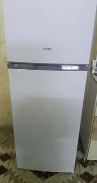 ثلاجة • ١٢ قدم • عيب بسيط