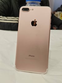 آيفون ٧ بلس • ١٢٨ • نضيف