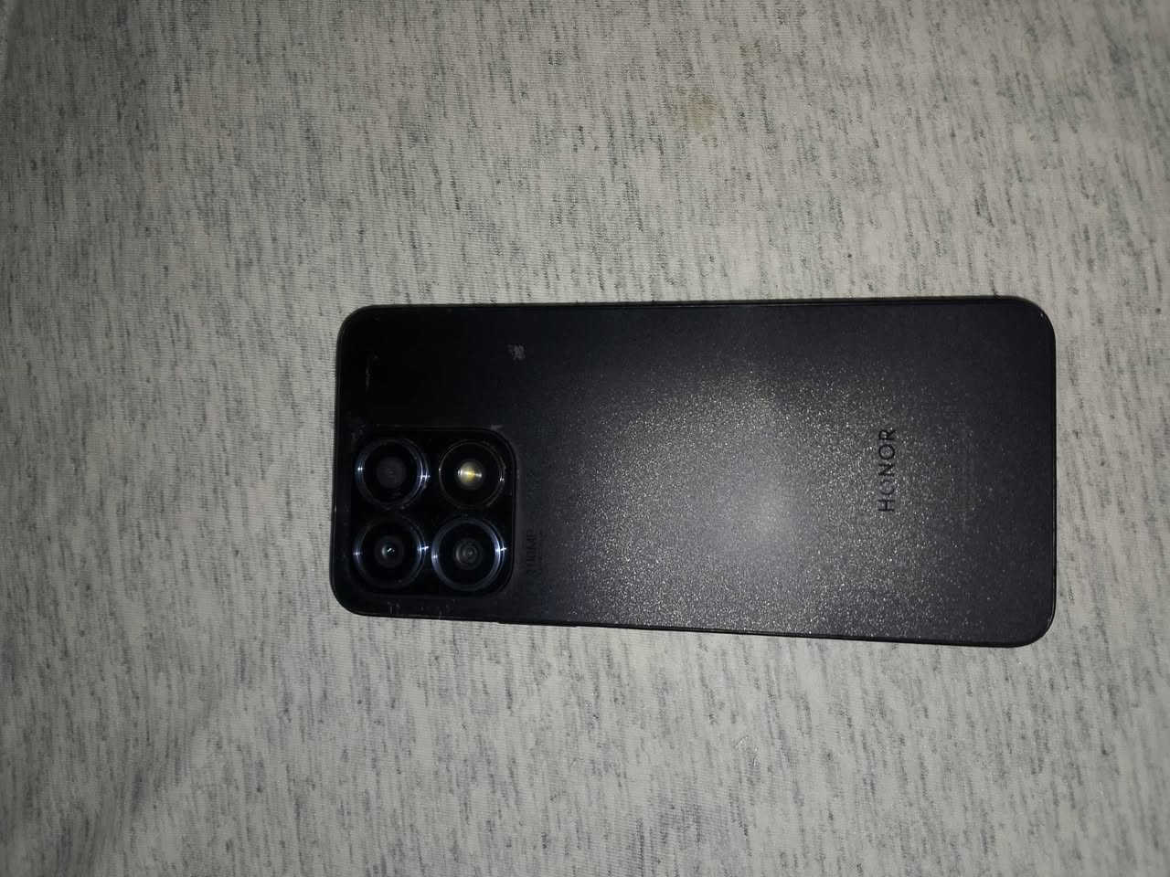 السلام عليكم هونرx8a ذاكرة 128رام8بطاريه5000شحن تايبسي دبل سيمكرت الجهاز مكفول بوبجي.60فريم  فقط ستبدلت شاشه اصليه من كلشي بدون غراض السعر  110 مكاني بغداد جديده توصيل ماعندي مبايل خير من الله


**إذا كنت صاحب هذا الإعلان وتريد حذفه لأي سبب، رجاءا أرسل رسالة إلى الدعم الفني**