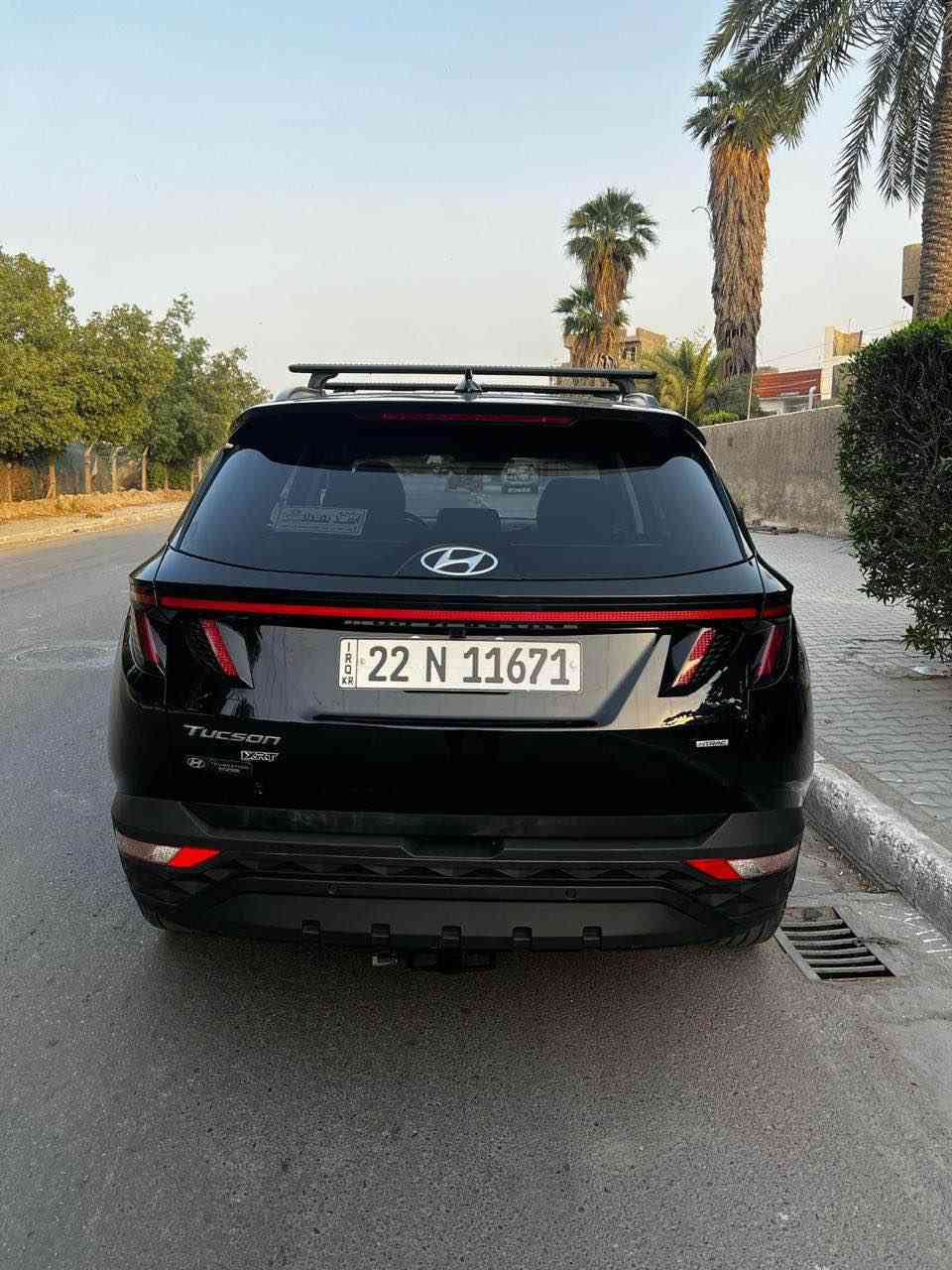 هونداي توسان  فئة XTR  امريكي 2023  
(( #بسعر_مناسب_جدا ))
وترهم مراوس ب (( فورتي او النترا او سياره اقل ))
دخول وترقيم جديد #اربيل (( مواصفات مميزه ) 
ضرر(( موضح بالصور )) جاملغ وحافة بنيد 
بدون دواخل 💯 شواصي لغود مكفول
بوضع الزيرو (( ماشيه 20 الف فقط)) 
موصفاته👇فول عدا الفتحه 
محرك 2500 المرغوب  (( مميزه جداً ))
بصمة 
ابواب بصمة
صندوق كهربائي
كشنات جلد
دوس بلاديه 
شاشه جبيره لمس 
تشغيل عن بعد
لايتات عدسات و زينون
لايت خلفي ليد
كشن كهربائي
كشن هيتر
تبريد قطعتين
شحن وايرلس
فور ويل (snow,mud,sand)
ويل  20 مميز 
نظام (sport,eco,smart)
بريك بصمة
شاشة كبير
كاميرا
رادار امامي 
رادار خلفي 
نقطة عمياء(رادار جانبي)
ويل كب
تحديد السرعة
تحديد المسار
تحكم ستيرن
وبعد هواي مواصفات
~~~~~~~~~~~~~~~~~~~~~~~~~~~~~~~
 ***********
بغداد الجديدة بغداد, العراق
