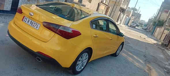 سلام عليكم 
فورتي مديل ٢٠١٥ وارد امريكي حادث جاملغ وبنيد بدون دواخل سياره جديده رقم انكليزي بسمي مصفره هيئه وغرامات سياره جديده حيل بدون معجون 
تخم تاير 
مكينه ما مفتوحه 
كير اي تي 
شاشه 
تحكم ستيرن
كامره خلفيه
تبريد ثلج 
السياره خير من الله بالعافيه عل الياخذهه مكان السياره بغداد رقم الهاتف *********** اتصل وبيك خير ودلل
