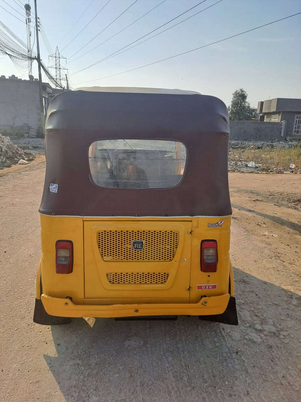 السلام عليكم شباب تكتك موديل 22 شهر11 جاهز من مكان النهروان كلش مرقمه  رقمي مكان  ***********
