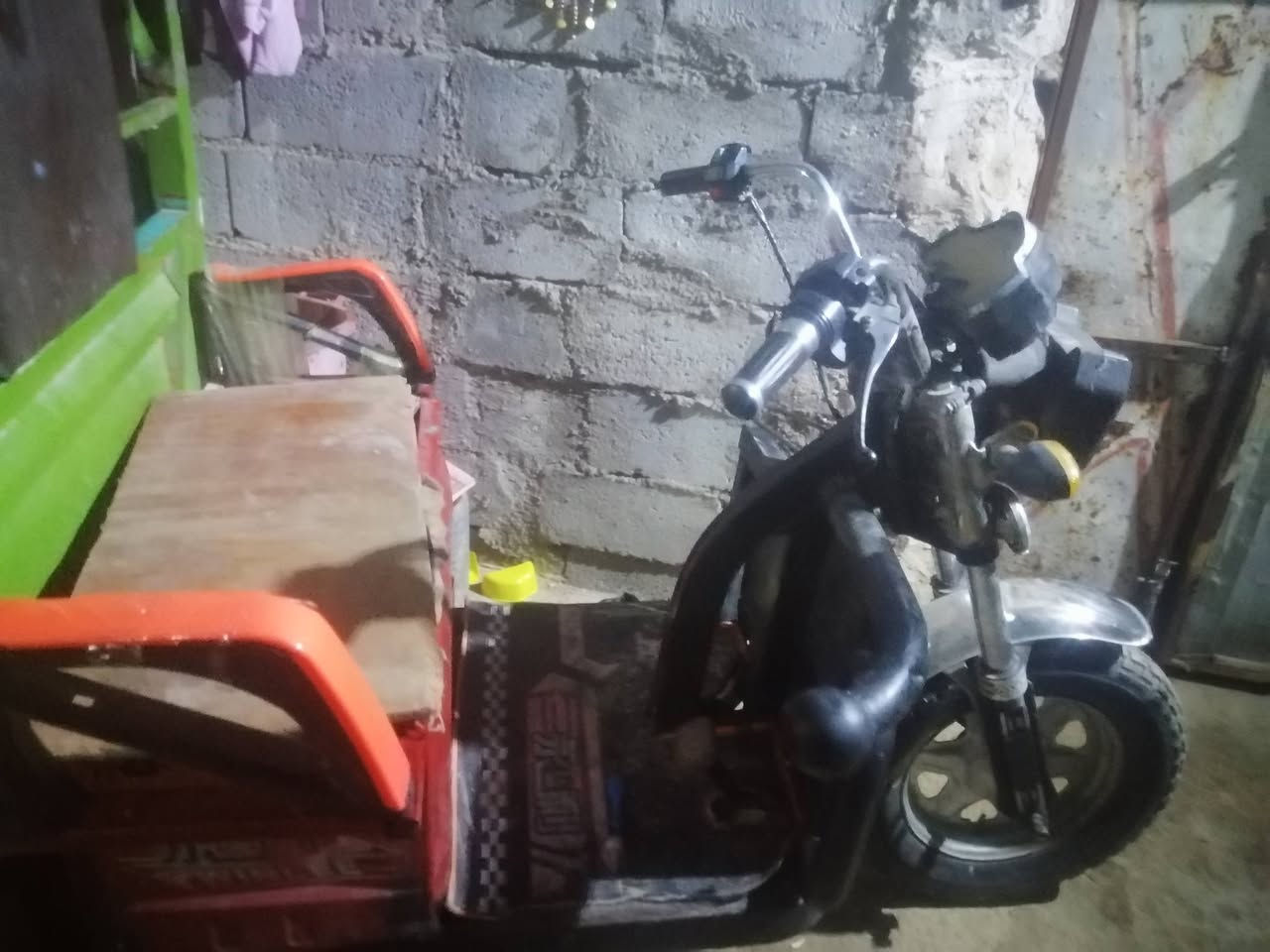 ا
السلام عليكم سوته شحن للبيع نظيفه

نقص بس باتري السعر850 وبيها مجال ***********
